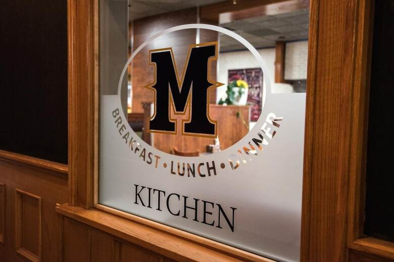 Quality Hotel And Conference Centre