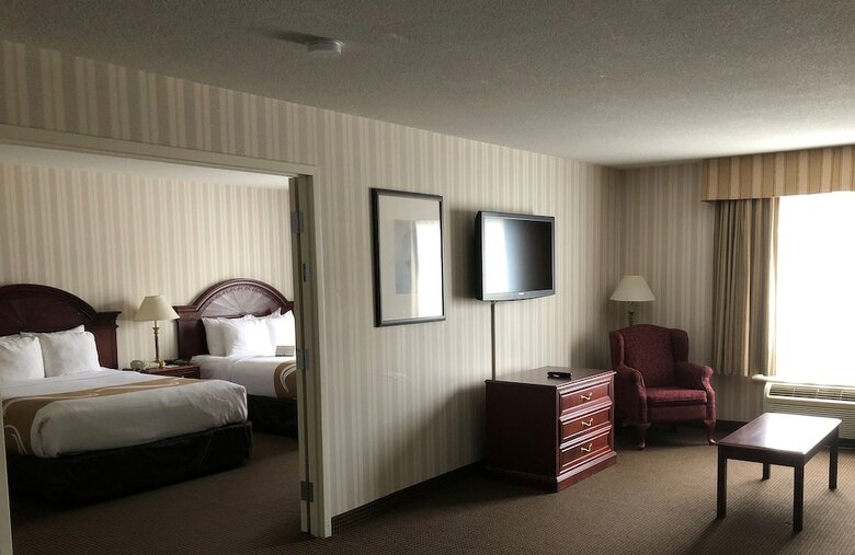 Quality Hotel & Suites Woodstock