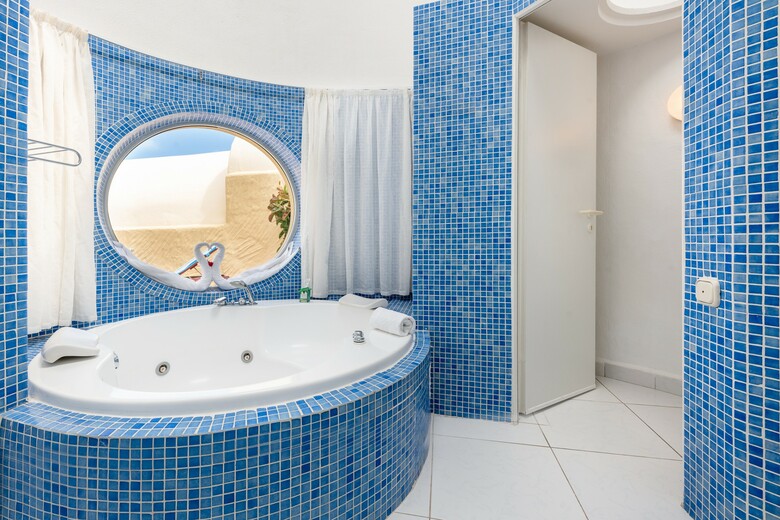 Hotel Livvo Risco Del Gato Suites