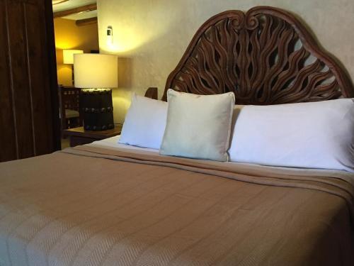 Hostal Leo's Baja Oasis