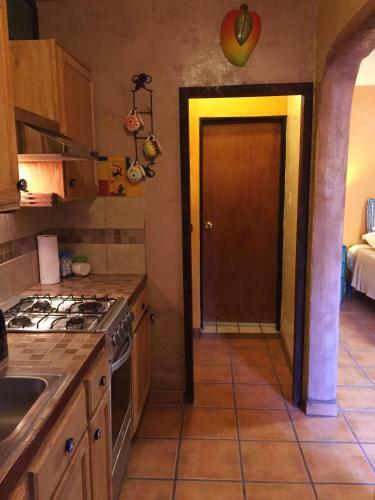 Hostal Leo's Baja Oasis