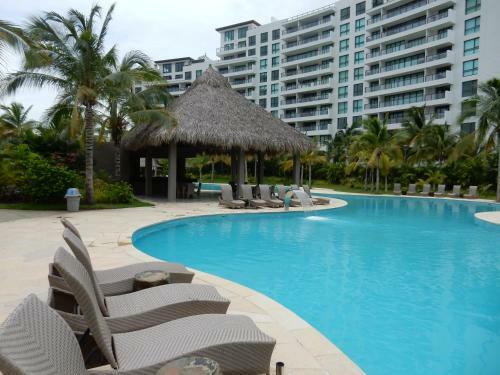 Apartamento La Isla Gran Cayman 904
