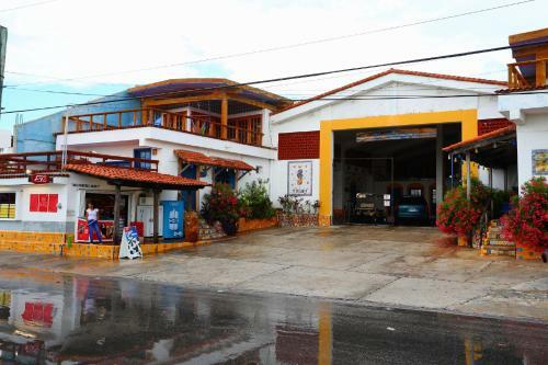 El Milagro Beach Hotel And Marina