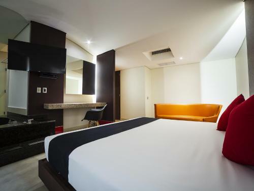 Hotel & Suites Ferri