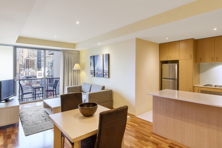 Hotel Oaks On Lonsdale
