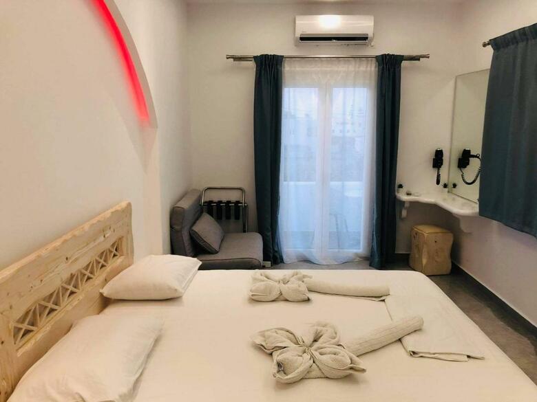Hotel Cyclades