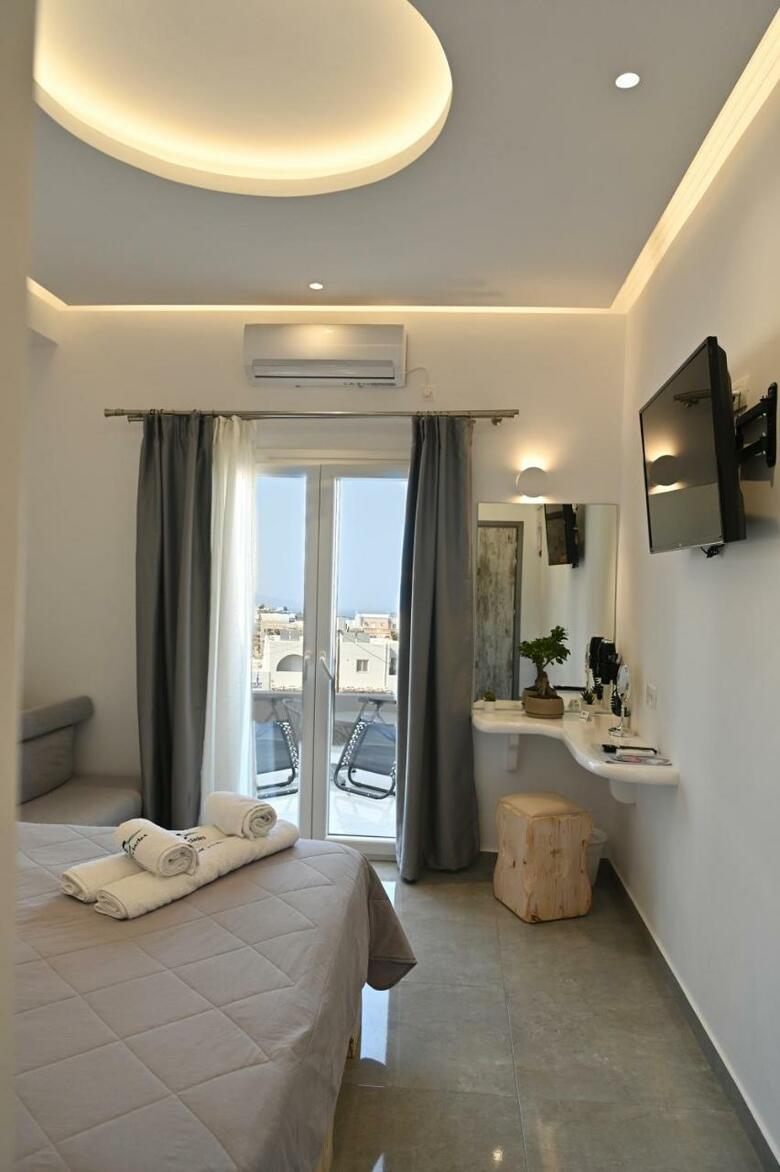 Hotel Cyclades