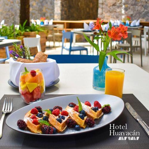 Hotel Huayac�n
