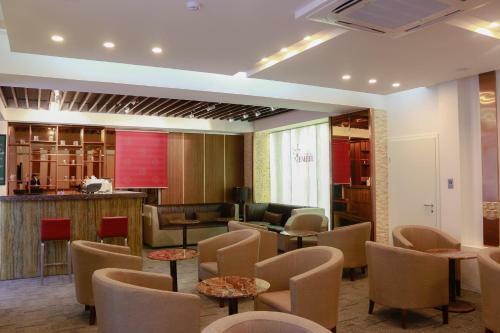 Ub Inn Hotel & Gallery