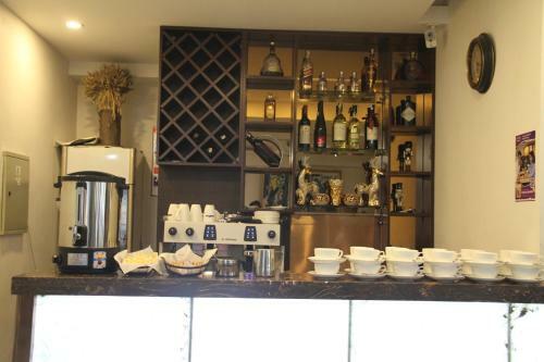Ub Inn Hotel & Gallery
