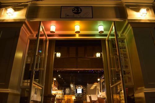 21 Hostel