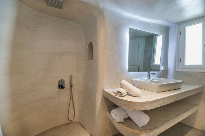 Aparthotel Armeni Village
