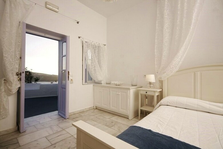Aparthotel Armeni Village