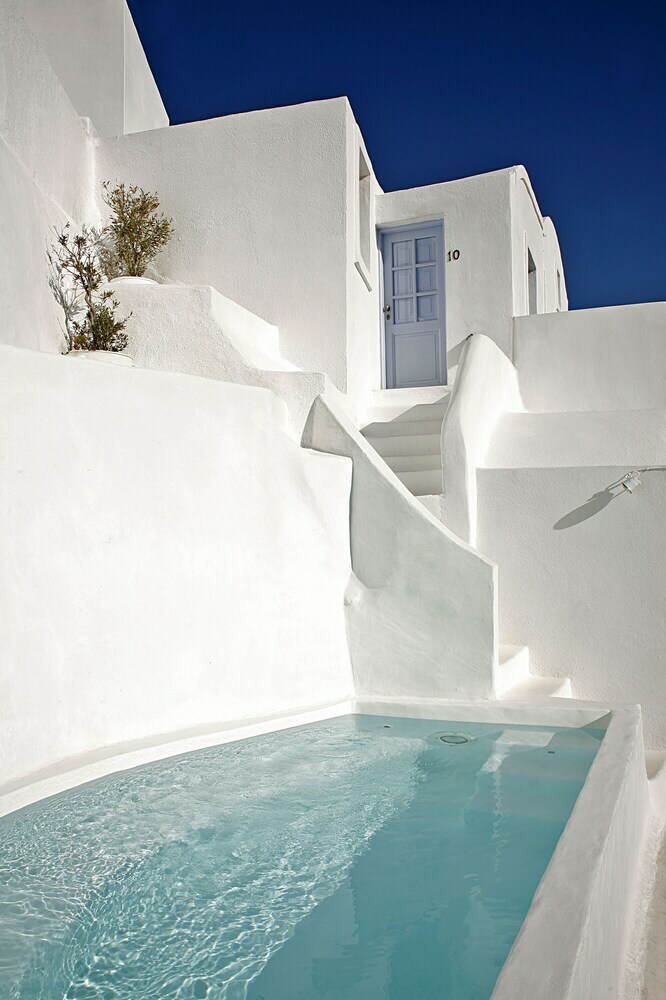 Aparthotel Armeni Village