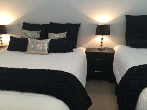 Seaview Waterfront Apartments