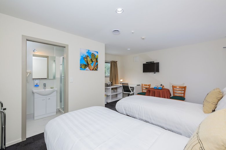 Greenlane Motel