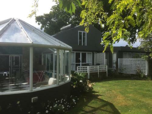 Hostal Sandy Feet Accommodation