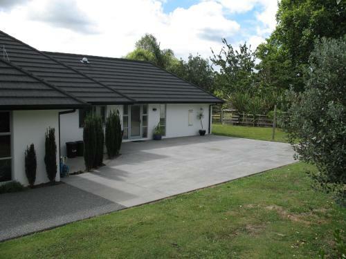 Bed & Breakfast Karapiro Willows Luxury B & B