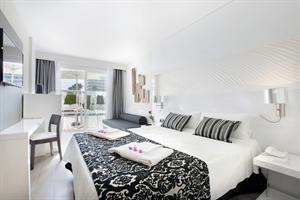 Hotel Playa De Muro Suites