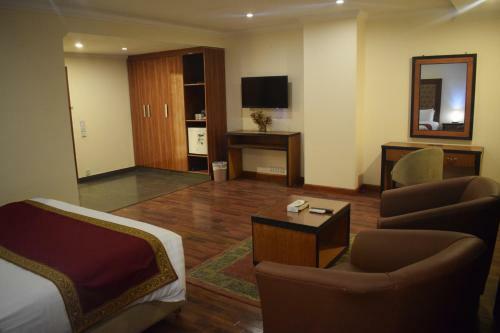 Grand Millennium Hotel