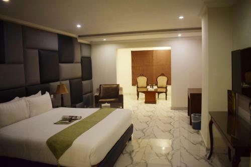 Grand Millennium Hotel