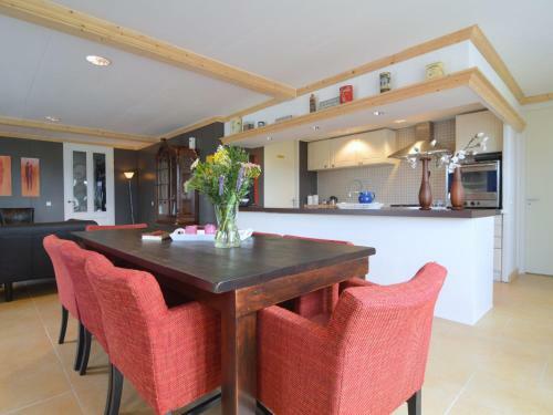 Spacious Holiday Home In Eibergen With A Terrace