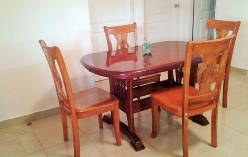 Apartamento Bright And Breezy Condo