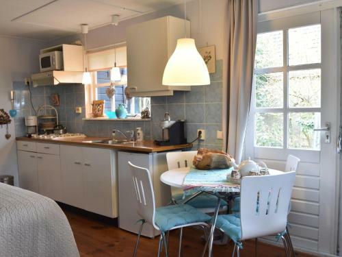 Holiday Home Bebke S Cottage
