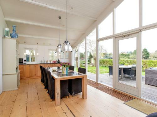 Luxurious Holiday Home Along The Dutch Coast With Jacuzzi