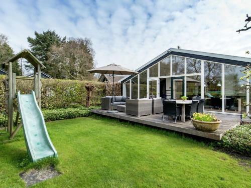 Luxurious Holiday Home Along The Dutch Coast With Jacuzzi
