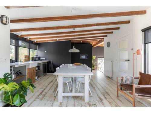 Charming Holiday Home In Callantsoog With Garden