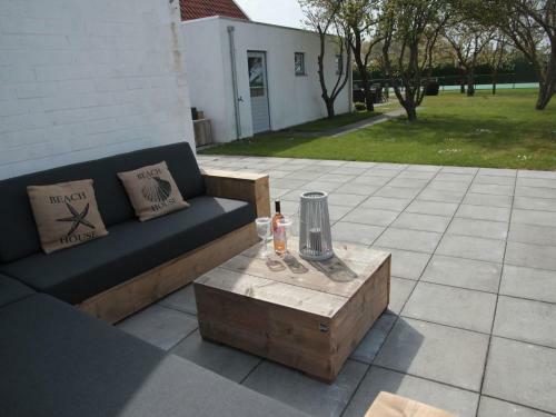 Neat Holiday Home With Fireplace In Groede Netherlands
