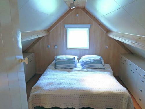 Neat Holiday Home With Fireplace In Groede Netherlands