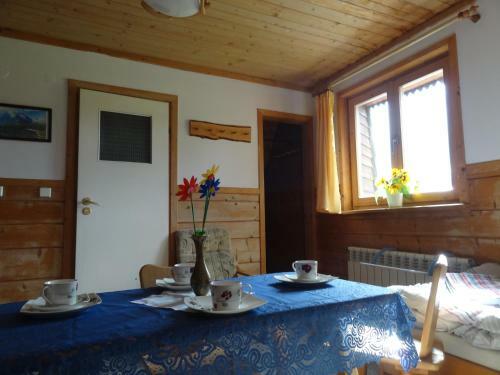Camping Harenda Pokoje Go?cinne I Domki