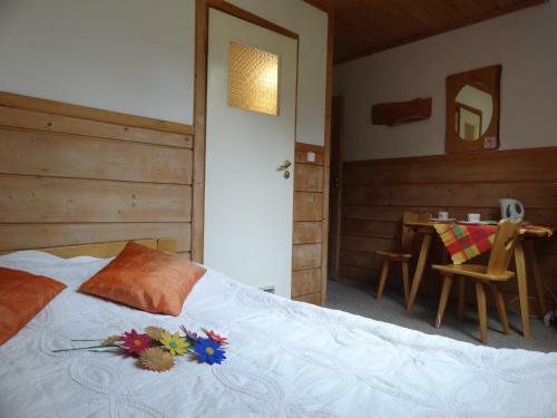 Camping Harenda Pokoje Go?cinne I Domki