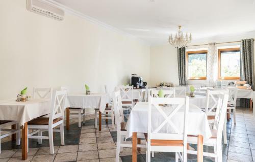 Hostal Go?ciniec Witomino