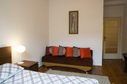Enigma Apartments ?w. Marka