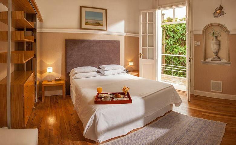 Hotel 1555 Malabia House