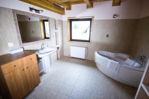 Happy Wis?a House Bio - Villa Miodula, Villa Apsinthion