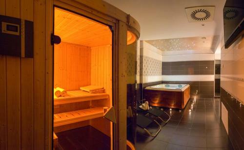 Hostal Penzion Longus