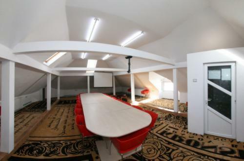 Bed & Breakfast Pensiunea Crown Royal