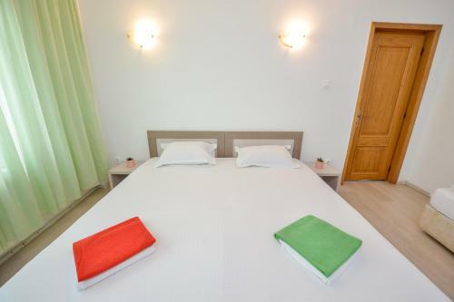 Hostal Budget Accommodation
