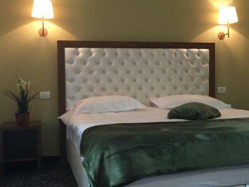 Hostal Opus Villa