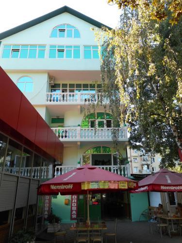 Hostal Zelyonyye Fonariki Guest House