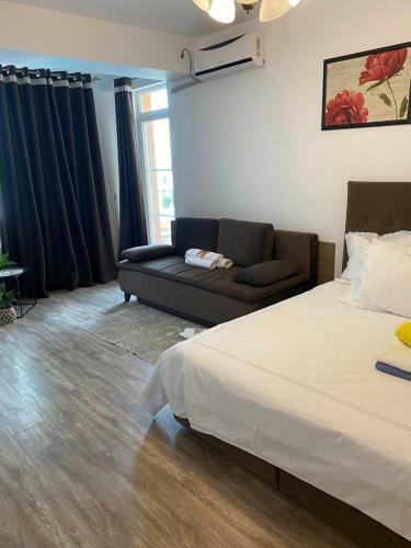 Argos Summerland Apartment