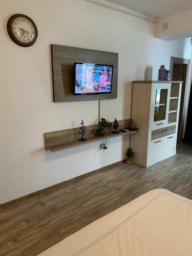Argos Summerland Apartment