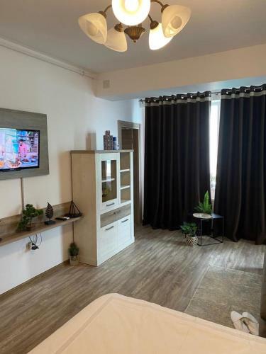 Argos Summerland Apartment