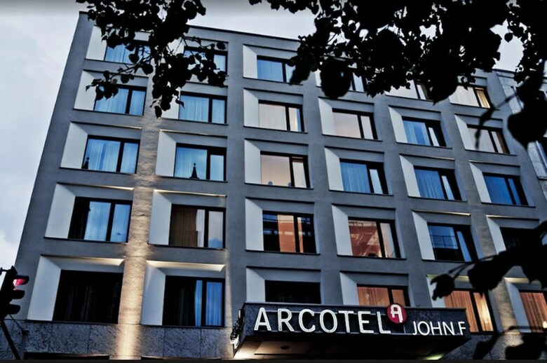 Hotel Arcotel John F