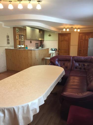 Apartamento Guest House Rynochnaya 16
