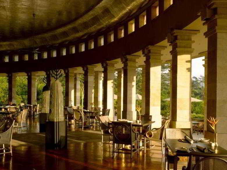 Hotel Amanjiwo